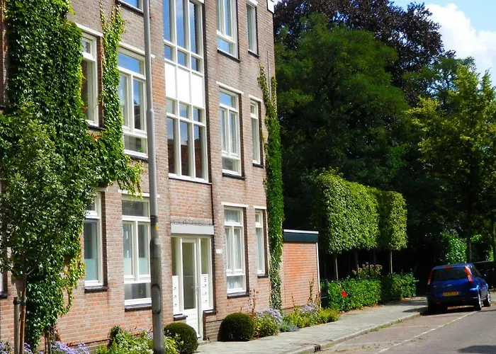 Binnen Aan De Singel