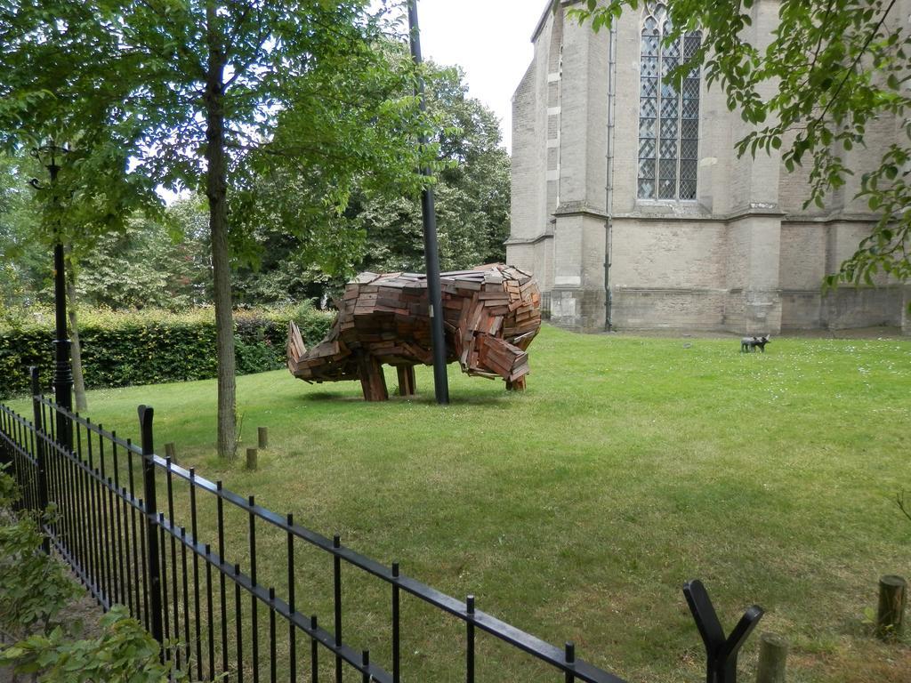 Binnen Aan De Singel *
